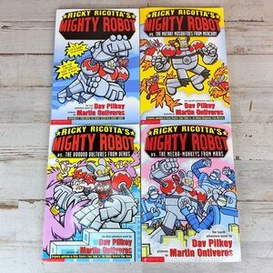 Lot Of 4 Scholastic PaperbacK Dav Pilkey Ricky Ricotta's Mighty Robot Books 1-4
